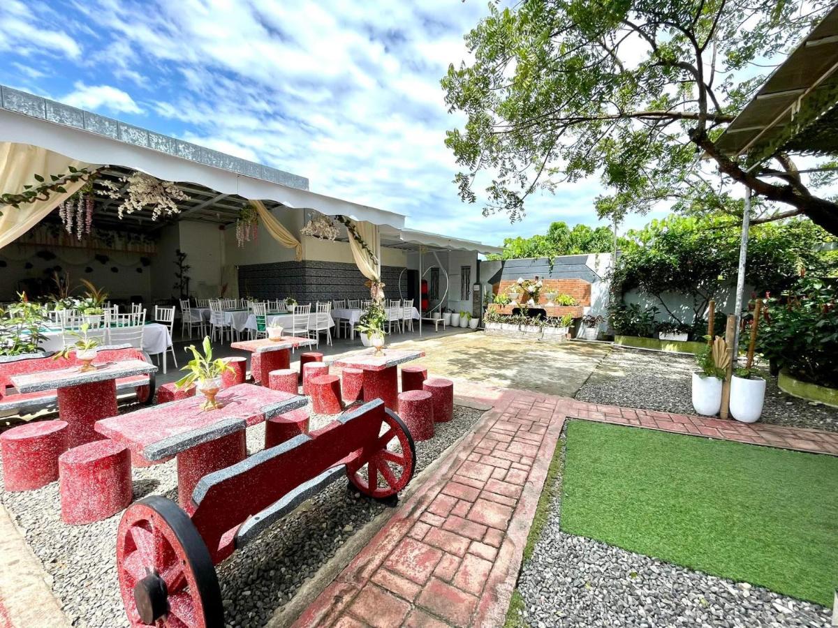 Hotel Little Rock Cebu à Île de Mactan Extérieur photo
