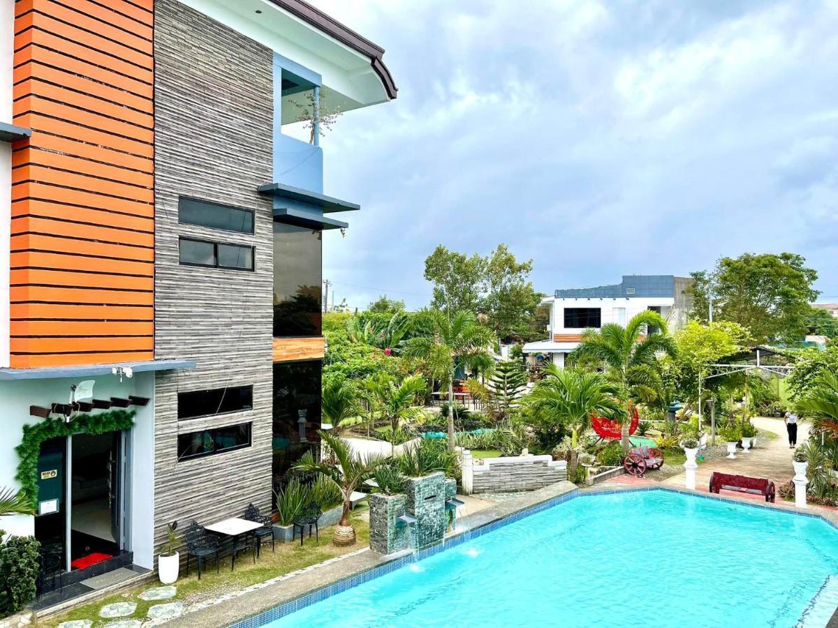 Hotel Little Rock Cebu à Île de Mactan Extérieur photo