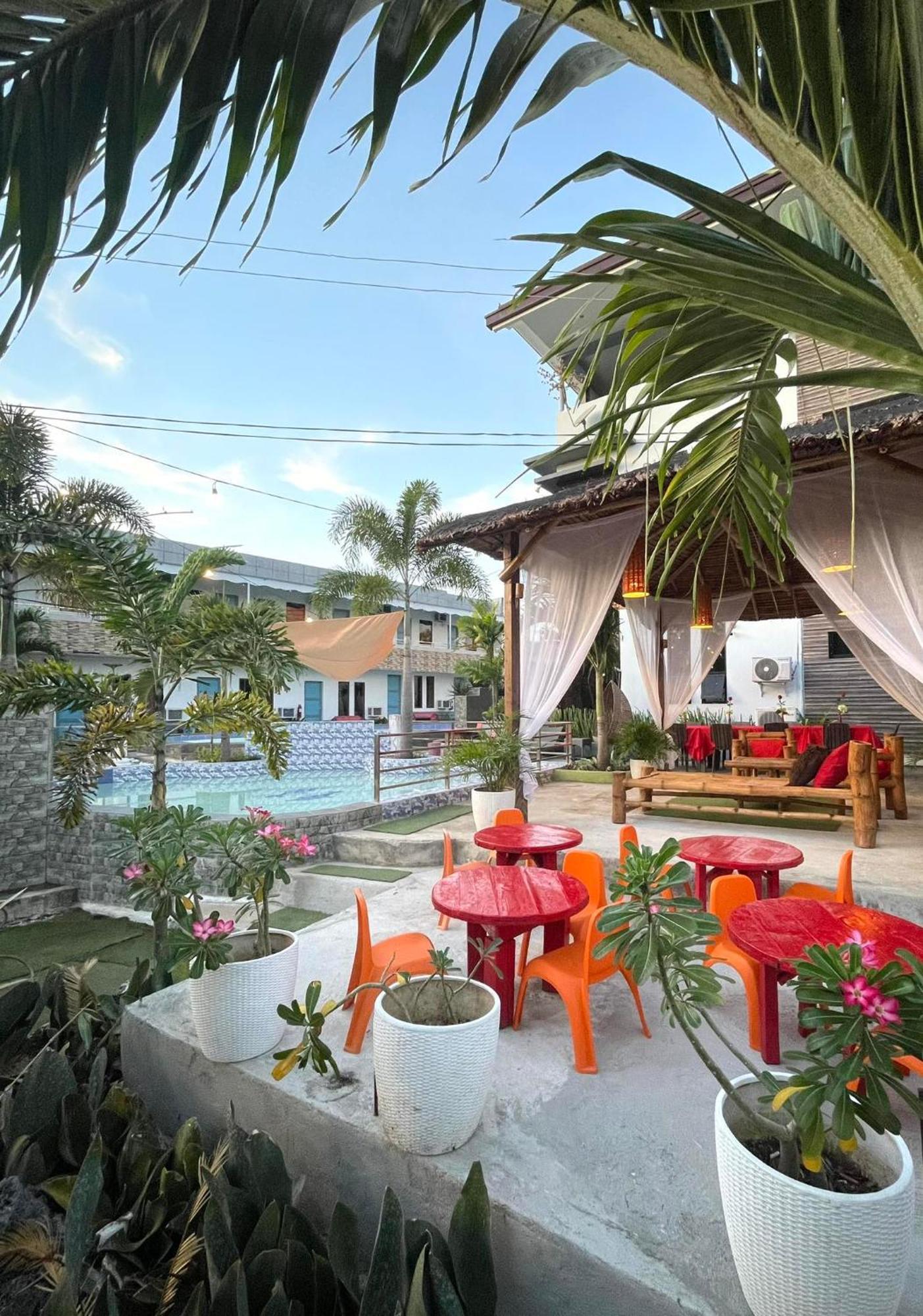 Hotel Little Rock Cebu à Île de Mactan Extérieur photo