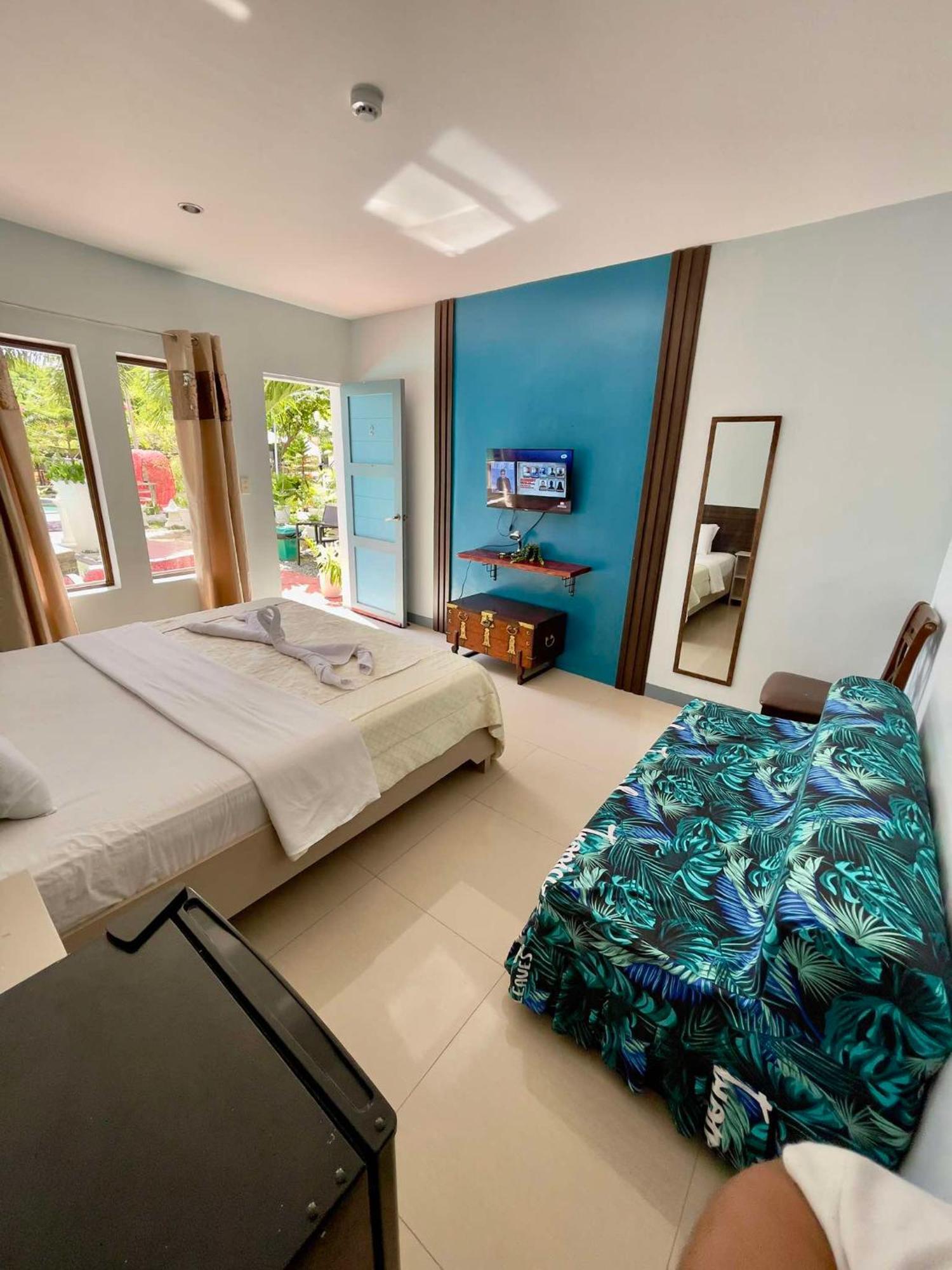Hotel Little Rock Cebu à Île de Mactan Extérieur photo