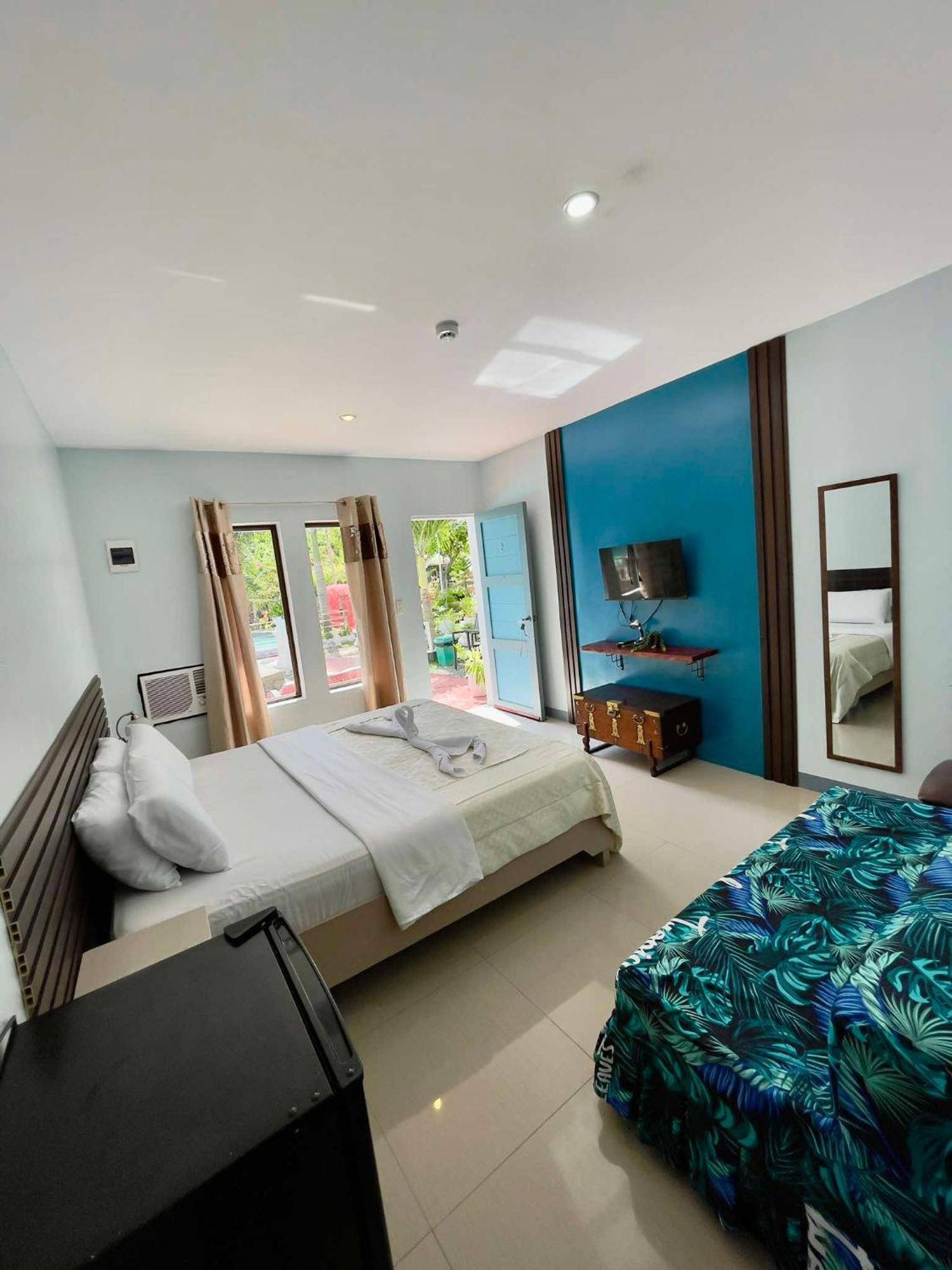 Hotel Little Rock Cebu à Île de Mactan Extérieur photo