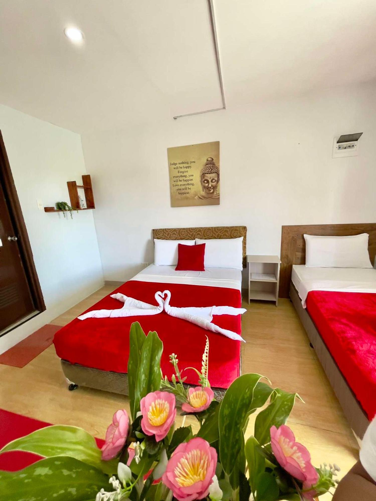 Hotel Little Rock Cebu à Île de Mactan Extérieur photo